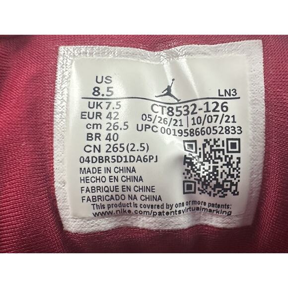 Air Jordan 3 Cardinal Red Men's Size 8.5 *Some Wear And Scuffs* - Picture 6 of 15